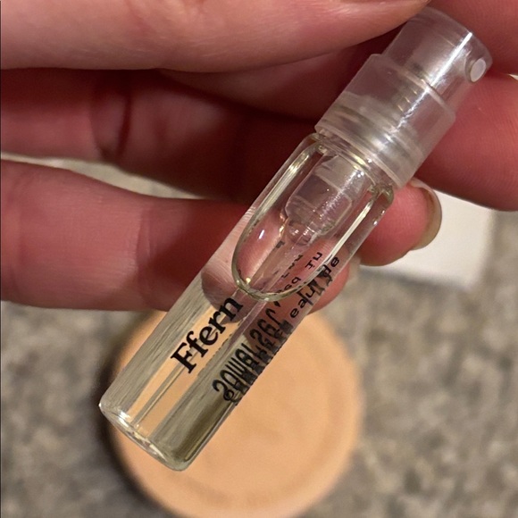 🌸 Ffern Spring 2025 Sampling Kit - Picture 8 of 9